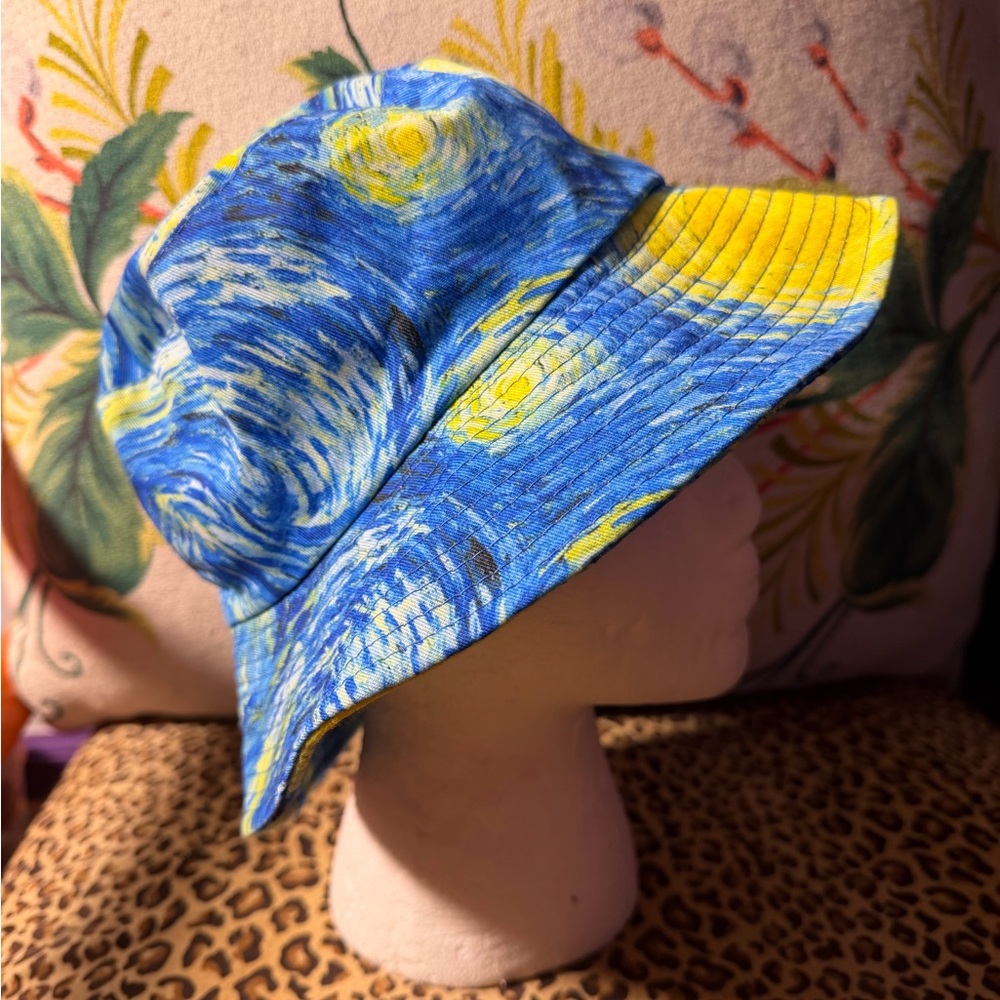 NWT Blue & Yellow Van Gogh Starry Night Bucket Hat - Adult Unisex